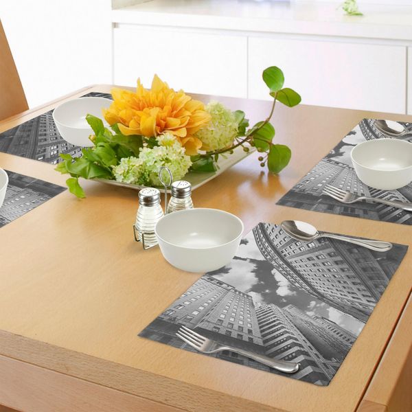 Abakuhaus Tovagliette Bianche E Nere, Design Urbano Grattacieli Di Manhattan E Stampa Digitale Cloudy Sky, Tiscjdeco In Tessuto Resistente Al Lavaggio Per La Sala Da Pranzo E La Cucina, Bianco E Nero-image