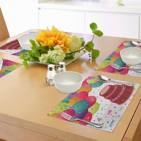 Tovagliette Abakuhaus Per Compleanni, Torta Triplex Alle Fragole Con Candeline, Nastro, Palloncini E Tema "Neonato"", Decorazioni Da Tavola In Tessuto Resistente Ai Colori Per La Sala Da Pranzo E La Cucina, Multicolore"-image