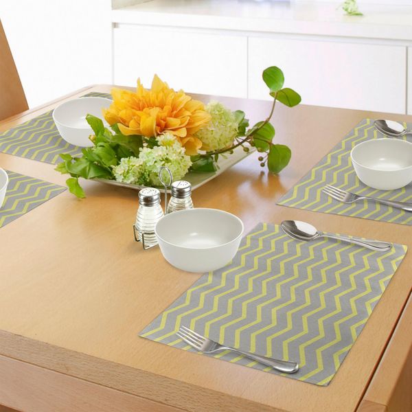 Abakuhaus Tovagliette Grigie E Gialle, Triangoli Geometrici Moderni Zig Zag Ondulati Stampa Moderna, Tiscjdeco In Tessuto Resistente Al Lavaggio Per La Sala Da Pranzo E La Cucina, Grigio Chiaro E Senape-image