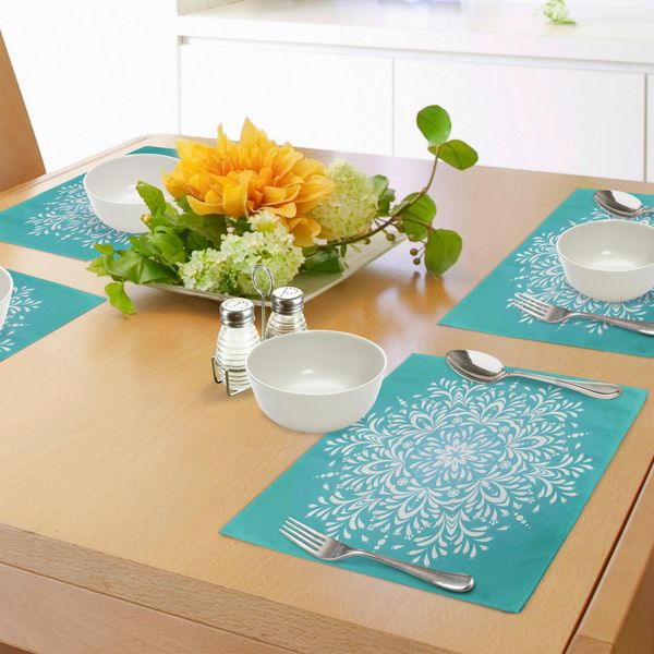 Abakuhaus Tovagliette Blu, Fiocco Di Neve Come Foglie Floreali Orientali Mandala Immagine Inverno Con Tema Stampa Artistica, Tiscjdeco In Tessuto Resistente Al Lavaggio Per La Sala Da Pranzo E La Cucina, Azzurro E Bianco-image