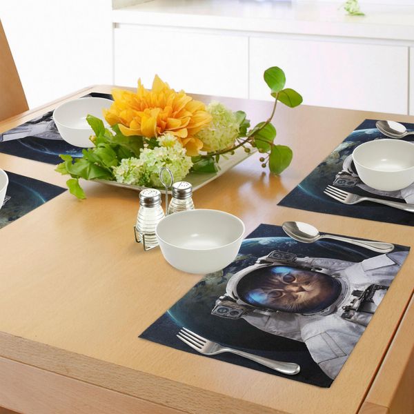 Abakuhaus Tovagliette Raum Katze, Astronaut Cosmonaut Suit Kitty Con Sfondo Del Pianeta Terra Nella Galassia, Tiscjdeco In Tessuto Resistente Al Lavaggio Per La Sala Da Pranzo E La Cucina, Blu Scuro Bianco Verde-image