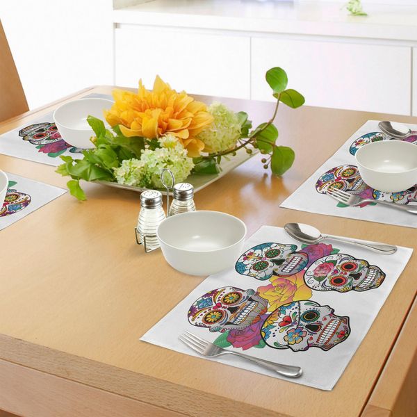Tovagliette Abakuhaus Con Teschi Di Zucchero, Diversi Tipi Di Teschi E Ornamenti Colorati, Bordo Con Rose, Tiscjdeco In Tessuto Colorato Per La Sala Da Pranzo E La Cucina, Multicolore-image