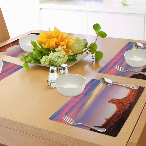 Abakuhaus Stati Uniti Tovagliette, Monument Valley West Mitten E Merrick Butte Sunset Utah Desert, Tiscjdeco In Tessuto Resistente Al Colore Per La Sala Da Pranzo E La Cucina, Arancione Scuro Rosa Blu-image