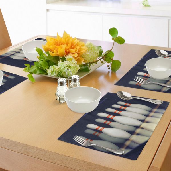 Abakuhaus Tovagliette Da Bowling, Birilli Classici Su Pista Da Bowling, Tema Tempo Libero, Stampa, Decorazione Da Tavola In Tessuto Resistente Ai Colori Per La Sala Da Pranzo E La Cucina, Blu Scuro, Bianco, Rosso-image