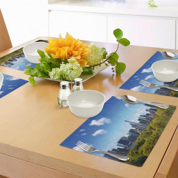 Abakuhaus Tovagliette Urbane, Skyline Di Manhattan Con Central Park A New York City Midtown Grattacieli, Tiscjdeco In Tessuto Resistente Ai Colori Per La Sala Da Pranzo E La Cucina, Avorio Verde Blu-image