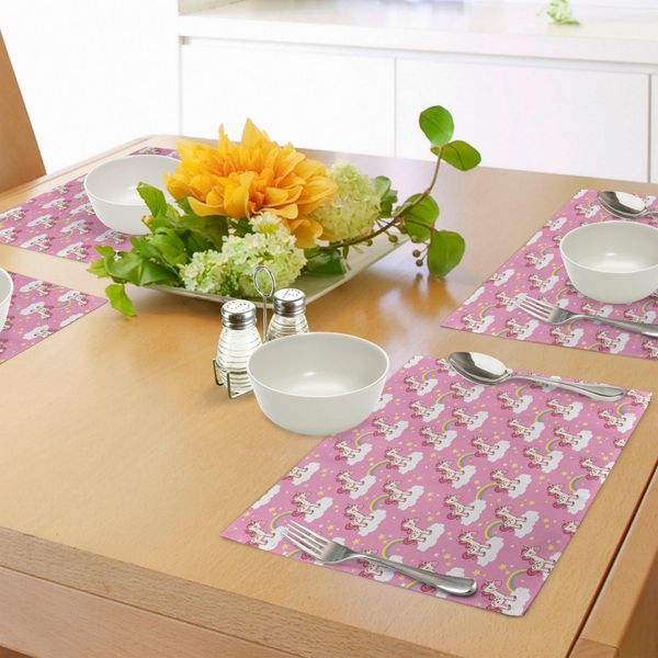 Tovagliette Abakuhaus Per Asilo Nido, Simpatici Unicorni Su Nuvole Con Arcobaleni E Stelle Su Uno Skyline Rosa, Decorazioni Da Tavola In Tessuto Resistente Al Lavaggio Per Sala Da Pranzo E Cucina, Giallo Bianco Rosa-image