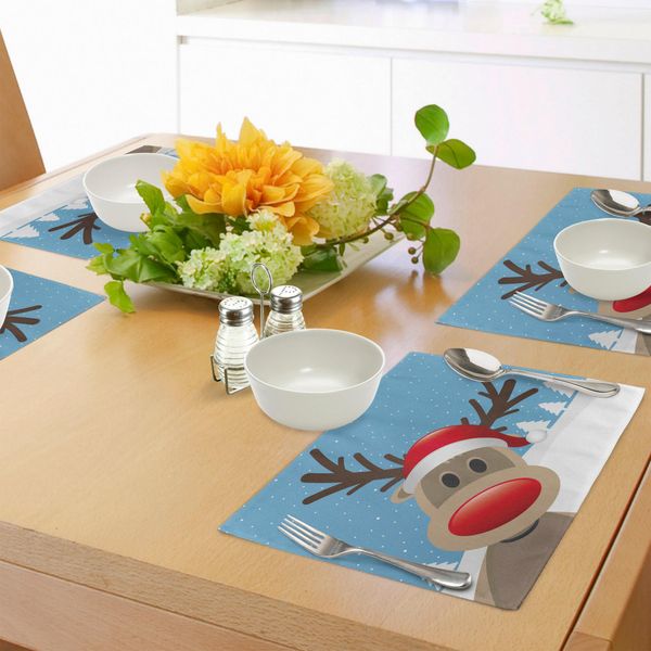 Abakuhaus Tovagliette Natalizie, Renna Rudolph Dal Naso Rosso E Babbo Natale Con Cappello Snowy Forest, Tiscjdeco In Tessuto Resistente Ai Colori Per La Sala Da Pranzo E La Cucina, Marrone Chiaro, Azzurro, Rosso-image