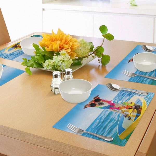 Abakuhaus Cavalca L'onda Tovagliette, Cane Nell'oceano, Cucciolo Che Nuota, Immagine Divertente Di Animali Costieri Che Fanno Surf, Tiscjdeco In Tessuto Resistente Ai Colori Per La Sala Da Pranzo E La Cucina, Giallo Blu-image