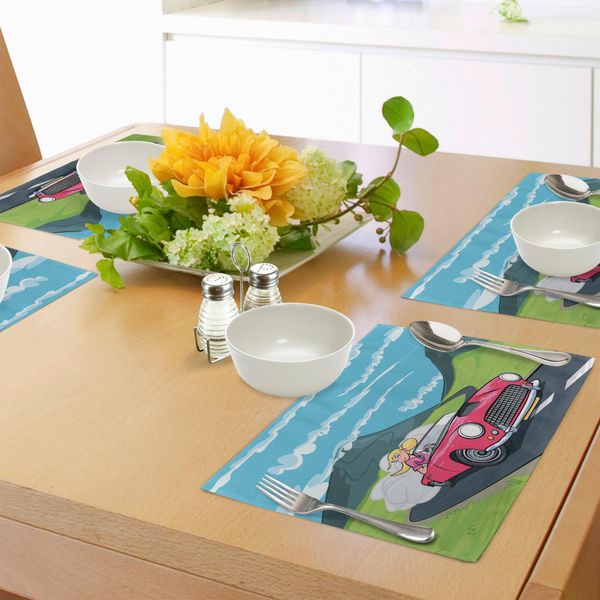 Tovagliette Abakuhaus Con Automobili, Ragazza Bionda Che Guida Un'auto Sportiva Attraverso Il Paese In Un Viaggio In Stile Cartone Animato, Tiscjdeco In Tessuto Resistente Al Colore Per La Sala Da Pranzo E La Cucina, Multicolore-image