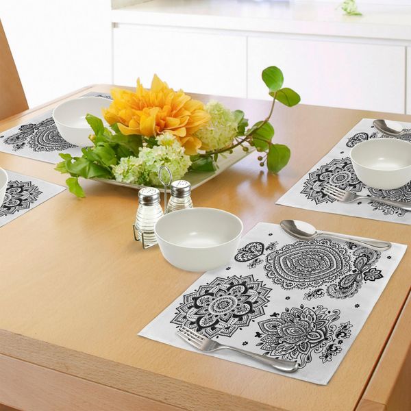 Tovagliette Abakuhaus Henna, Elementi Decorativi Ispirati All'arte Dell'asia Meridionale, Stile Floreale E Geometrico Ornamentale, Tiscjdeco In Tessuto Resistente Al Lavaggio Per La Sala Da Pranzo E La Cucina, Bianco E Nero-image