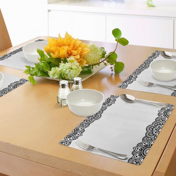 Tovagliette Abakuhaus All'henné, Bordo Ispirato Al Damasco, Design Folcloristico Mehendi, Riccioli Floreali, Stile Retrò, Tiscjdeco In Tessuto Resistente Al Lavaggio Per Sala Da Pranzo E Cucina, Bianco E Nero-image