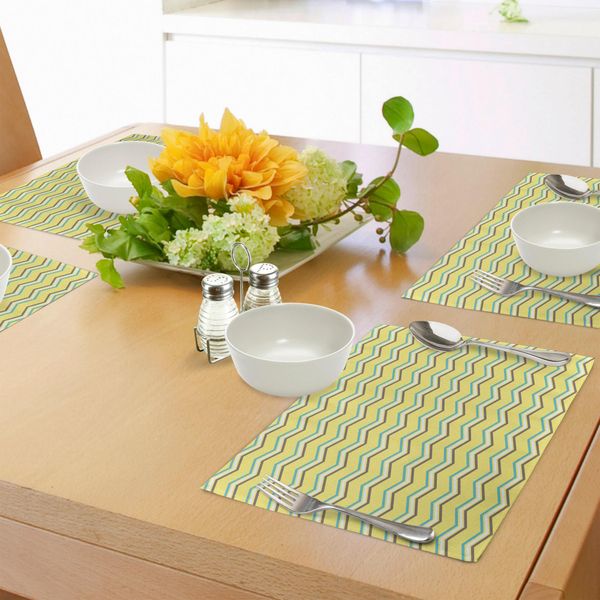 Abakuhaus Tovagliette Chevron Gialle, Linee A Zig Zag In Direzione Orizzontale Stile Retrò, Tiscjdeco In Tessuto Resistente Al Lavaggio Per La Sala Da Pranzo E La Cucina, Grigio Antracite, Azzurro, Giallo-image