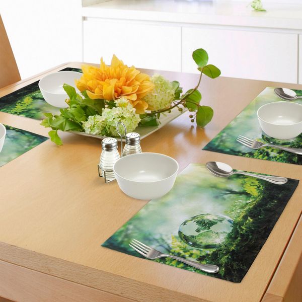 Tovagliette Abakuhaus Welt, Pallina Su Erba Verde Fresca Mattina Nella Foresta Riflessione Naturale Ambiente Ecologia, Tiscjdeco In Tessuto Resistente Al Lavaggio Per La Sala Da Pranzo E La Cucina, Giallo Verde-image