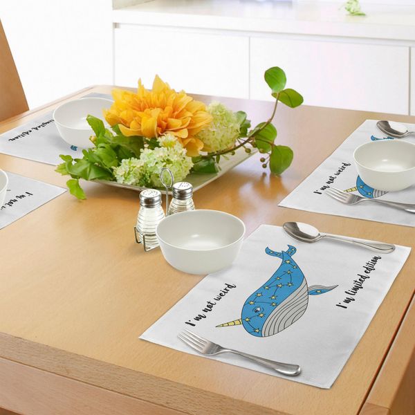 Tovagliette Abakuhaus Narwal, Balena Blu Disegnata A Mano Con Motivi A Forma Di Stella E Citazioni Motivazionali, Decorazione Da Tavola In Tessuto Resistente Al Lavaggio Per La Sala Da Pranzo E La Cucina, Blu Azzurro Giallo Grigio-image