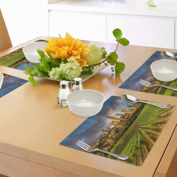 Abakuhaus Italia Tovagliette, Vigneti Di San Gimignano Toscana Architettura Storica - Cielo Drammatico - Nuvole, Tiscjdeco In Tessuto Resistente Ai Colori Per La Sala Da Pranzo E La Cucina, Albicocca Verde Blu-image