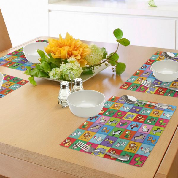 Tovagliette Per Asilo Abakuhaus, Gruppo Di Simpatici Animaletti Nella Collezione Di Caricature Di Animali Colorati E Allegri, Decorazioni Da Tavola In Tessuto Resistente Ai Colori Per La Sala Da Pranzo E La Cucina, Multicolore-image