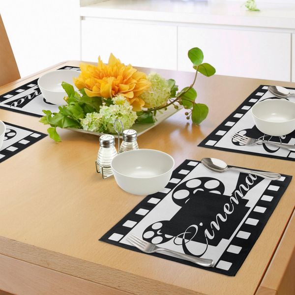 Tovagliette Da Cinema Abakuhaus, Proiettore Cinematografico Monocolore All'interno Di Un Motivo Geometrico Astratto A Strisce, Tiscjdeco In Tessuto Resistente Al Lavaggio Per La Sala Da Pranzo E La Cucina, Bianco Nero-image