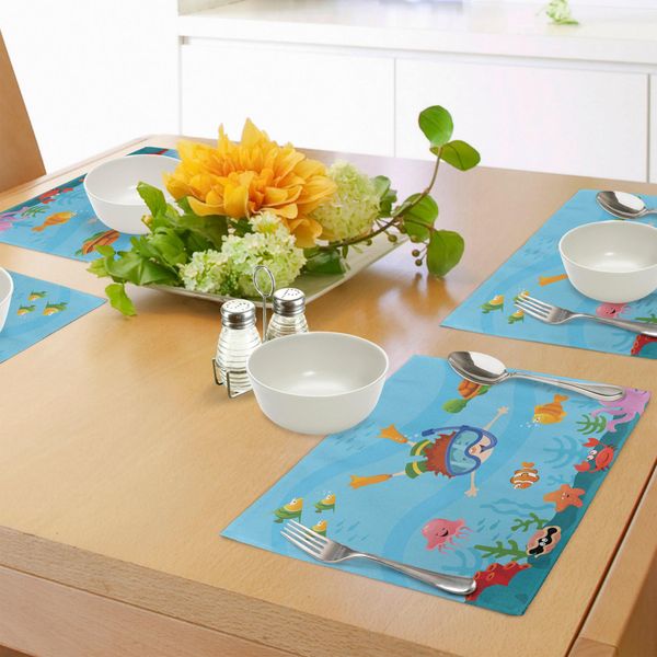 Tovagliette Per Bambini Abakuhaus, Simpatico Ragazzino Che Si Immerge Ed Esplora Il Mondo Sottomarino Alla Ricerca Di Conchiglie, Personaggi Dei Cartoni Animati Estivi, Decorazioni Da Tavola In Tessuto Resistente Ai Colori Per La Sala Da Pranzo E La Cucina, Multicolore-image