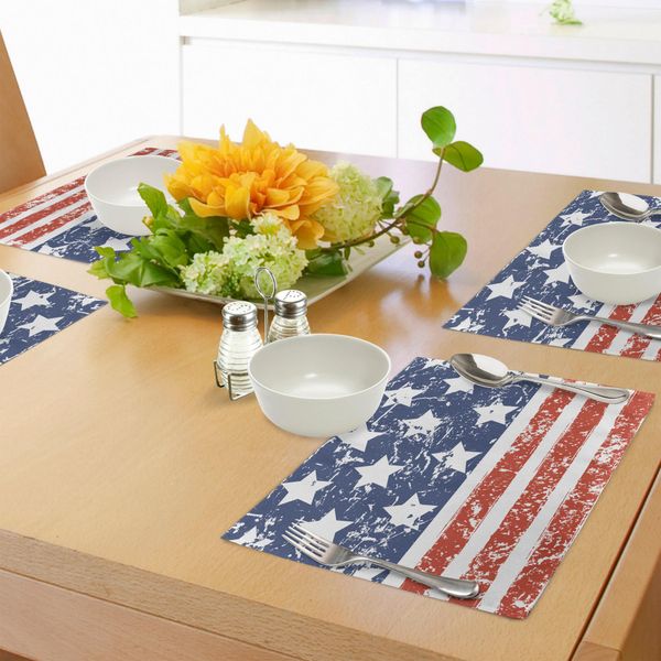 Tovagliette Abakuhaus America, Quartiere Di Luglio, Bandiera Degli Stati Uniti D'america Con Effetto Sporco, Tiscjdeco In Tessuto Resistente Al Lavaggio Per La Sala Da Pranzo E La Cucina, Bianco, Blu E Rosso-image
