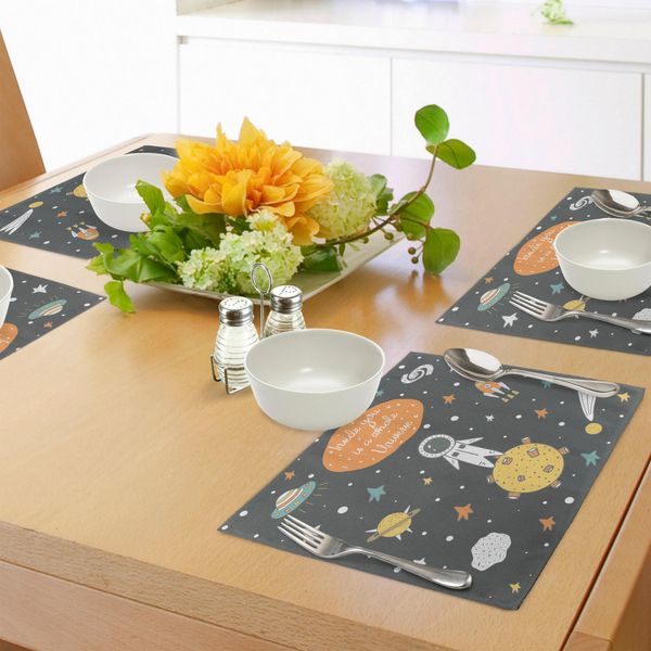 Tovagliette Abakuhaus Space, Stile Doodle Astronauti, Alieni, Pianeti E Astronavi Con Una Citazione Motivazionale, Tiscjdeco In Tessuto Resistente Ai Colori Per La Sala Da Pranzo E La Cucina, Multicolore-image