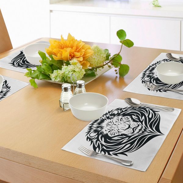 Abakuhaus Tovagliette Bianche E Nere, Ritratto Monocromatico Di Una Testa Di Leone, Design Africano Con Animali Della Giungla, Tiscjdeco In Tessuto Resistente Al Lavaggio Per La Sala Da Pranzo E La Cucina, Bianco E Nero-image