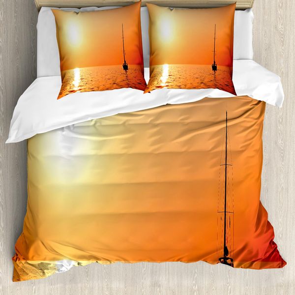 Abakuhaus Copripiumino A Tema Barca A Vela, Yacht Solitario Al Tramonto, Antiacaro, Adatto A Chi Soffre Di Allergie, Con Federe, 200 Cm X 200 Cm - 80 X 80 Cm, Arancione Giallo-image
