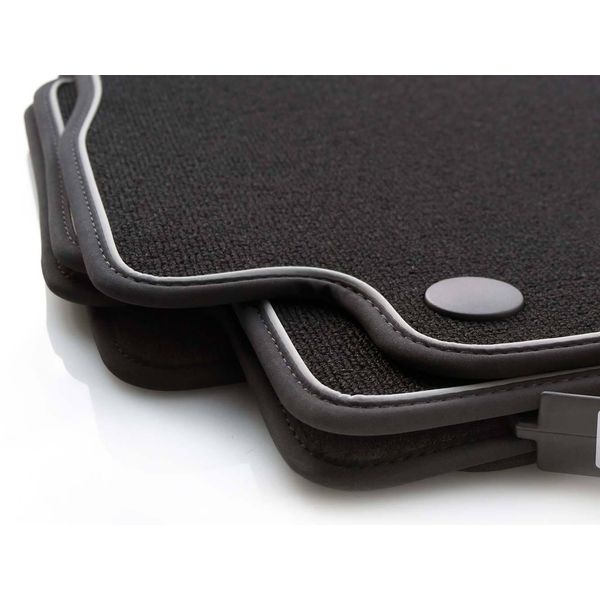Tappetini Mercedes Classe E W211 S211 Amg Premium Loop Pile Qualità Originale 4 Pezzi Nero Con Banda Argento-image
