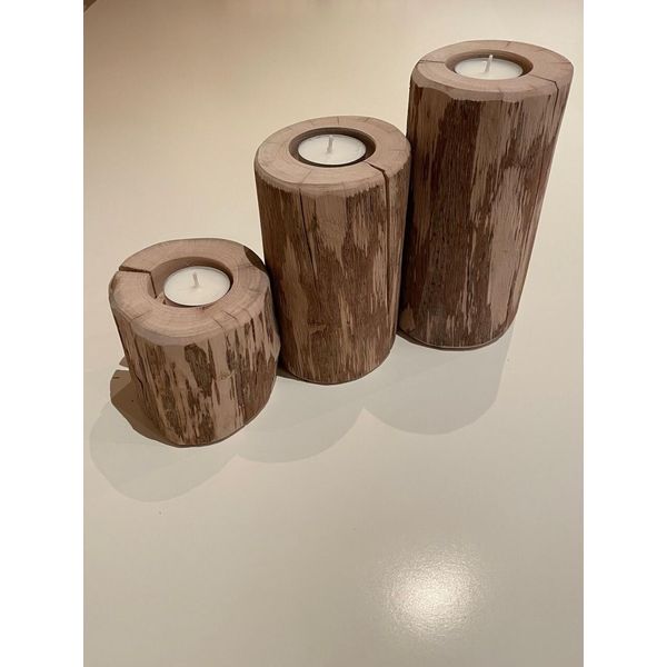 Set Di 3 Candelieri Rustici Ricavati Da Un Tronco Di Legno-image