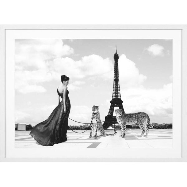 Casa Padrino Quadro Donna Con Ghepardo A Parigi Multicolore / Bianco 115 X H. 85 Cm - Stampa D'arte Con Cornice In Legno-image