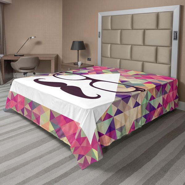 Abakuhaus Lenzuolo Geometrico, Baffi Hipster E Occhiali Su Sfondo Bianco A Mosaico Triangolare Con Stampa Divertente, Lenzuolo Superiore Morbido E Confortevole Per Un Letto Decorativo 1 Pezzo 260 Cm X 228 Cm, Multicolore-image