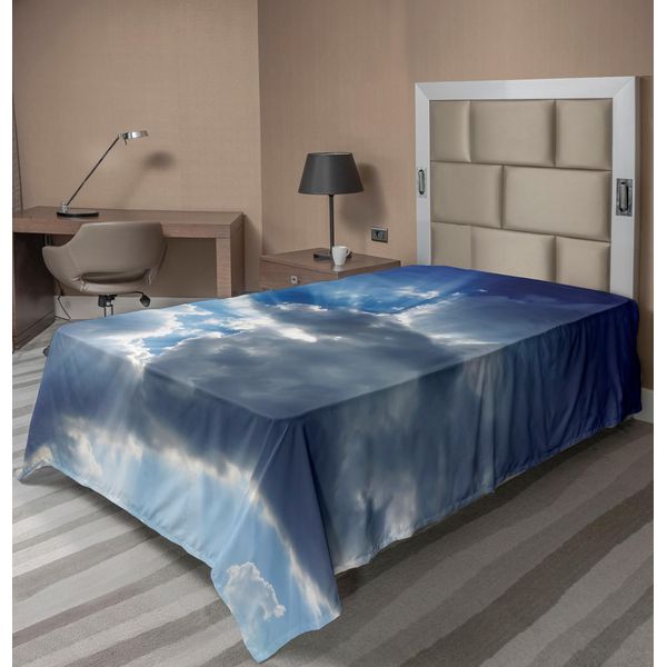 Abakuhaus Lenzuolo Paesaggio, Sole Che Splende Attraverso Enormi Nuvole Scure, Vista Panoramica, Immagine Artistica, Lenzuolo Morbido E Confortevole Per Un Letto Decorativo, 1 Pezzo, 260 Cm X 168 Cm, Grigio Blu-image