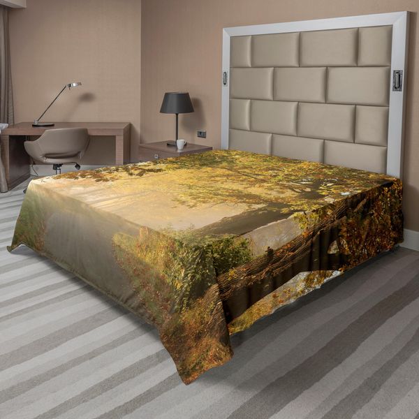 Abakuhaus Lenzuolo Da Letto Bosco, Strada Di Campagna In Una Nebbiosa Mattina D'autunno Paesaggio Ferroviario Paesaggio Naturale, Morbido E Confortevole Lenzuolo Superiore Per Un Letto Decorativo 1 Pezzo 260 Cm X 228 Cm, Verde Caffè Chiaro-image