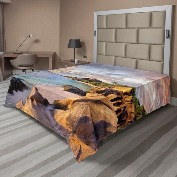 Abakuhaus Lenzuolo Da Letto, Roccia Tropicale Spiaggia Al Tramonto Sull'isola Con Maestoso Cielo Arte, Morbido E Confortevole Lenzuolo Superiore Per Un Letto Decorativo 1 Pezzo 260 Cm X 228 Cm, Crema Blu-image