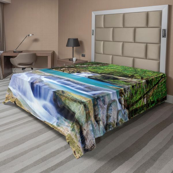 Abakuhaus Lenzuolo Con Cascata, Immagine Fiabesca Della Cascata Asiatica Roccia Nel Segreto Della Foresta, Lenzuolo Morbido E Confortevole Per Un Letto Decorativo 1 Pezzo 244 Cm X 205 Cm, Marrone Verde Blu-image