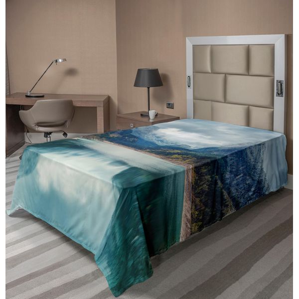 Abakuhaus Lenzuolo Paesaggio, Lago Alpino Con Cielo Drammatico, Foresta, Montagne, Viaggio Fantastico, Arte, Lenzuolo Morbido E Confortevole Per Un Letto Decorativo, 1 Pezzo, 190 Cm X 100 Cm, Verde, Blu, Grigio-image