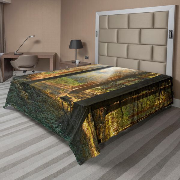 Abakuhaus Lenzuolo Da Letto Bosco, Tramonto Vista Del Bosco Scuro In Autunno Scena Nebbiosa Con Ombre Degli Alberi, Lenzuolo Morbido E Confortevole Per Un Letto Decorativo 1 Pezzo 266 Cm X 260 Cm, Arancione Verde-image