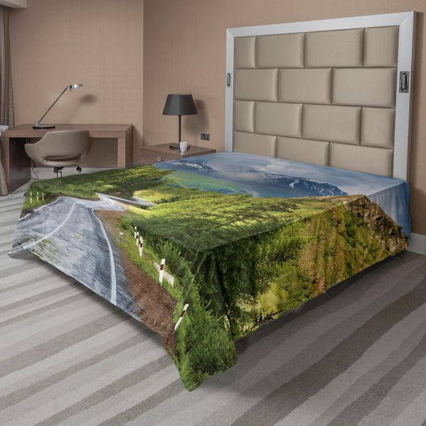 Abakuhaus Lenzuolo Da Letto Bosco, Paesaggio Montano Strada Cielo Nuvoloso Pineta Estate Giornata Piovosa, Lenzuolo Morbido E Confortevole Per Un Letto Decorativo 1 Pezzo 275 Cm X 260 Cm, Marrone Verde Grigio-image