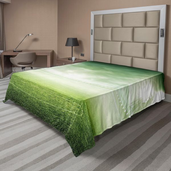 Abakuhaus Lenzuolo Da Calcio, Stadio Illuminato Di Notte, Immagine Di Attività Calcistiche Su Campo In Erba, Lenzuolo Morbido E Confortevole Per Un Letto Decorativo, 1 Pezzo, 266 Cm X 260 Cm, Verde-image