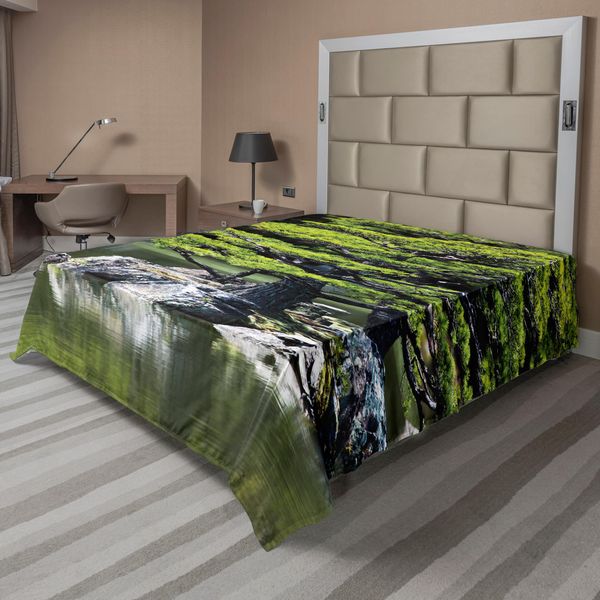 Abakuhaus Lenzuolo Giapponese, Pino Nel Lago Con Pietre Giappone Natura Organica Con Tema Giardino Asiatico, Lenzuolo Morbido E Confortevole Per Un Letto Decorativo 1 Pezzo 266 Cm X 260 Cm, Verde-image