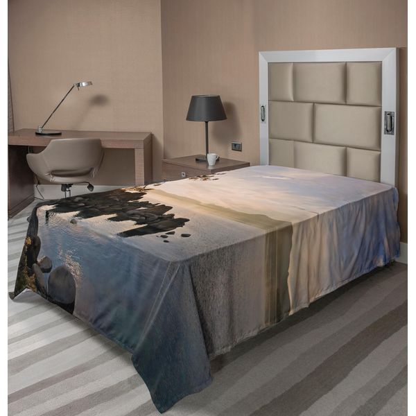 Abakuhaus Lenzuolo, Lago Tahoe Al Tramonto Con Cielo Limpido E Pino Solitario, Foto Tranquilla, Lenzuolo Morbido E Confortevole Per Un Letto Decorativo, 1 Pezzo, 260 Cm X 168 Cm, Blu Grigio-image