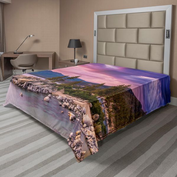 Abakuhaus Lenzuolo, Paradiso Segreto Nella Foresta Attraverso Il Lago Con Meravigliose Nuvole Nel Cielo Stampa Artistica, Lenzuolo Morbido E Confortevole Per Un Letto Decorativo 1 Pezzo 244 Cm X 205 Cm, Grigio Rosa-image