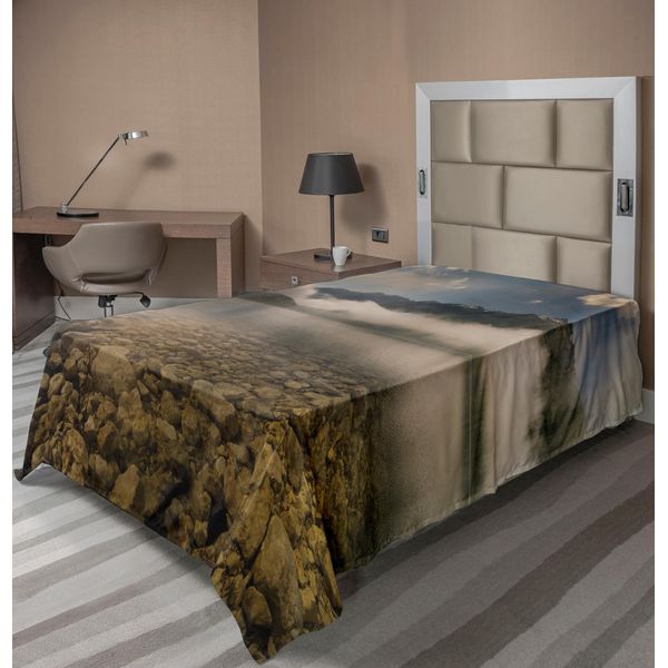 Abakuhaus Lenzuolo Naturale, Lago Alpino Con Rocce E Sassi Nell'acqua Cristallina Con Immagini Di Nebbia E Nuvole, Lenzuolo Morbido E Confortevole Per Un Letto Decorativo 1 Pezzo 190 Cm X 100 Cm, Grigio E Bianco-image