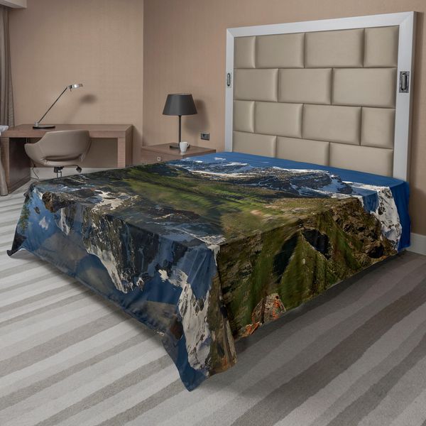 Abakuhaus Lenzuolo Montagna, Pastorale Natura Innevata Cime Alpine Con Lago Torrente Idilliaco Scena Primaverile, Morbido E Confortevole Lenzuolo Superiore Per Un Letto Decorativo 1 Pezzo 244 Cm X 205 Cm, Verde Bianco-image