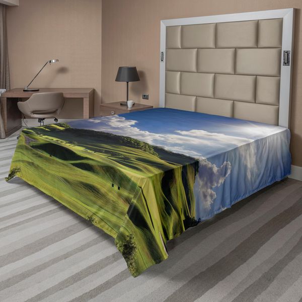 Abakuhaus Lenzuolo Naturale, Sole Alpino, Panorama Estivo, Colline Erbose, Campo Da Golf, Morbido E Confortevole Lenzuolo Superiore Per Un Letto Decorativo, 1 Pezzo, 244 Cm X 205 Cm, Verde Blu-image