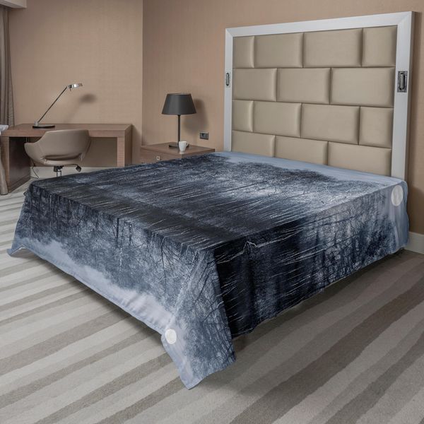 Abakuhaus Lenzuolo Naturale, Notte Nella Foresta Attraverso Il Lago Con La Luna In Inverno Stampa Paesaggio Boschivo, Lenzuolo Superiore Morbido E Confortevole Per Un Letto Decorativo 1 Pezzo 260 Cm X 228 Cm, Viola-Blu E Nero-image