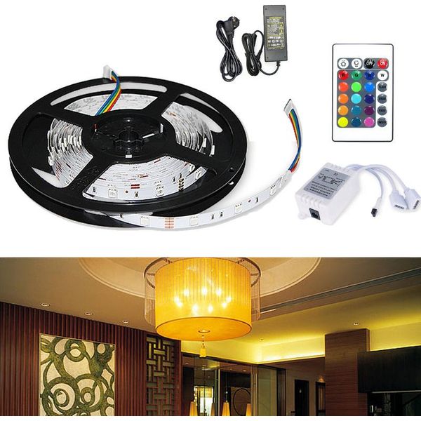 Fiqops 1M Striscia Led Illuminazione Striscia Led Catena Luminosa Striscia Led Rgb Striscia Luminosa Cambio Colore 30Leds IP20 Con 24 Pulsanti Telecomando-image