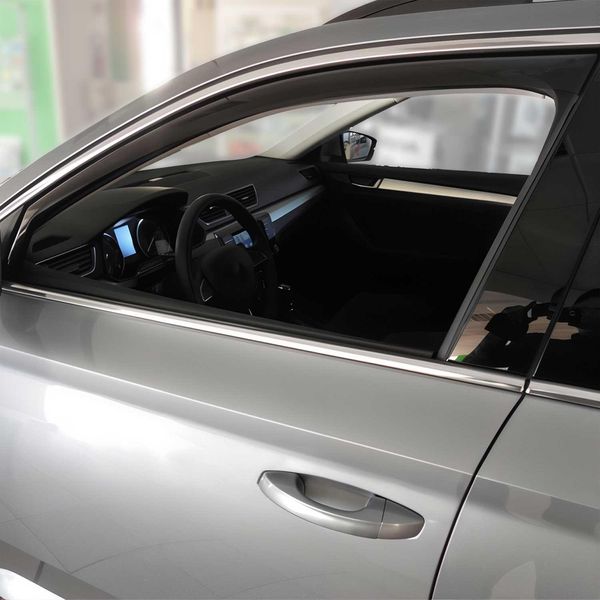 Paravento Parapioggia Per Skoda Superb 2015-2025 Acrilico Scuro 2X-image