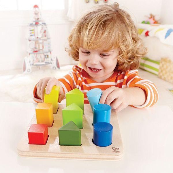 Gioco Di Ordinamento In Legno Hape Smistatore Di Colori E Forme Giocattolo Educativo A Partire Da 18 Mesi-image