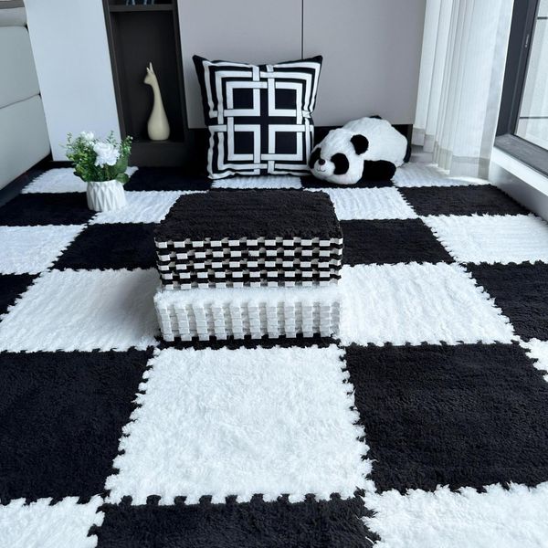 10 Pezzi 30X30X1 Cm Tappetini In Moquette, Tappetino In Peluche Insonorizzato Giuntato Per Soggiorno Camera Da Letto, Colore: Bianco+Nero-image