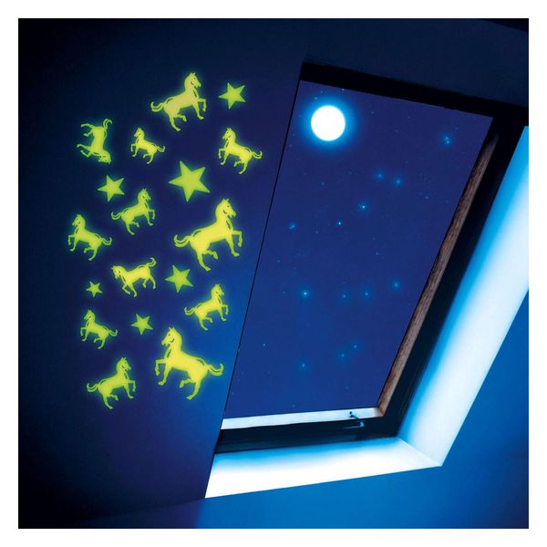 I Toi-Toys Si Illuminano E Risplendono Nei Cavalli Scuri-image